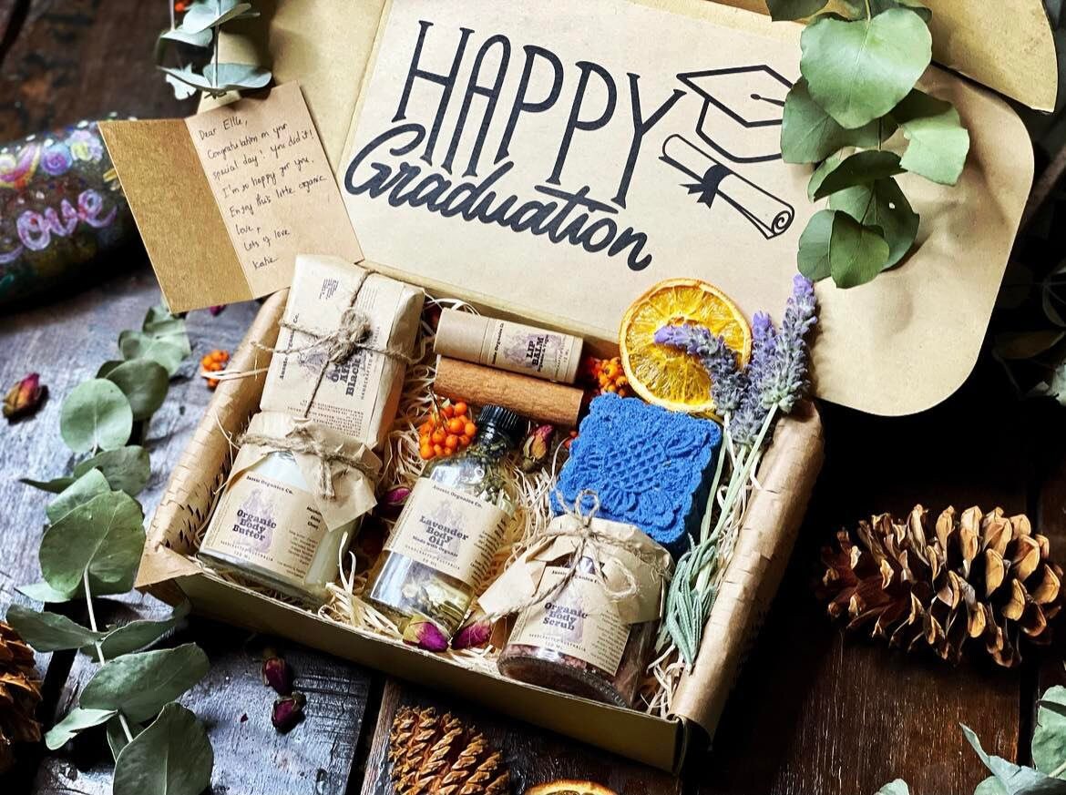 GRADUATION SPA GIFT BOX